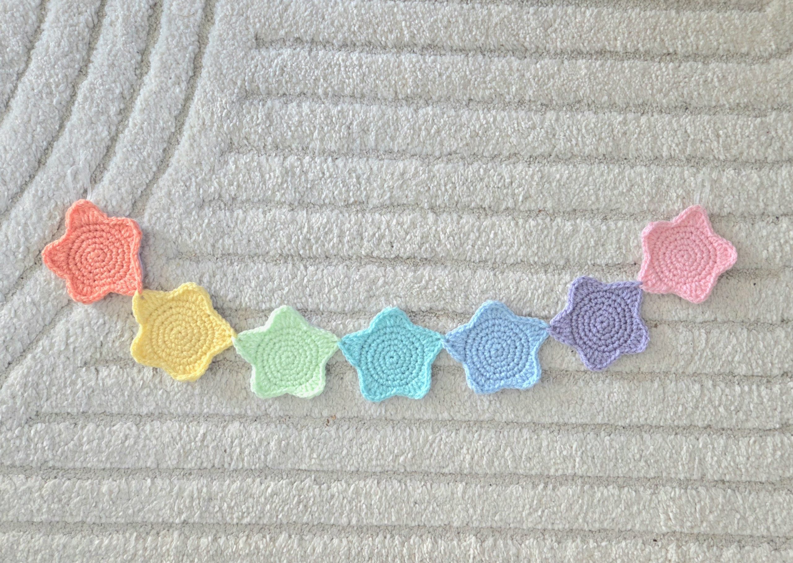 Guirlande étoiles pastel